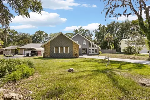 Exterior - 30 River Trail Dr, Inglis, FL 34449 photo 17 of 18