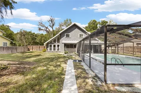 Exterior - 30 River Trail Dr, Inglis, FL 34449 photo 10 of 18