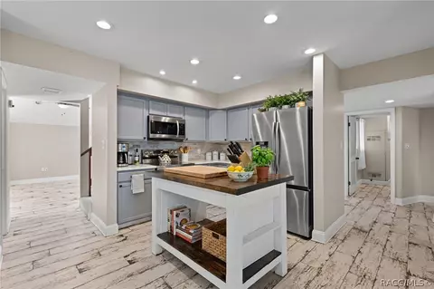 Kitchen - 30 River Trail Dr, Inglis, FL 34449 photo 1 of 2