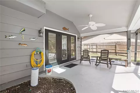 Exterior - 30 River Trail Dr, Inglis, FL 34449 photo 4 of 18