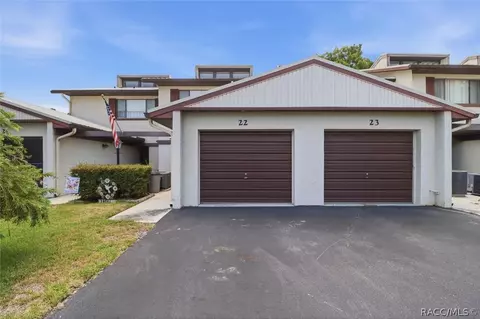 49 Douglas St #22, Homosassa, FL 34446