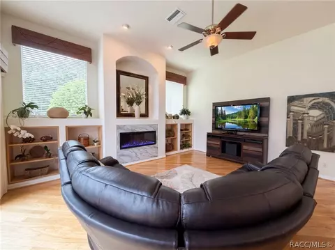 Living - 286 W Redsox Path, Hernando, FL 34442 photo 4 of 5