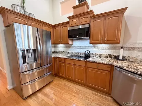 Kitchen - 286 W Redsox Path, Hernando, FL 34442 photo 3 of 7