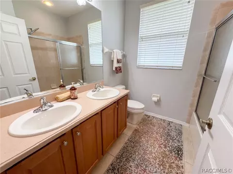 Bath - 286 W Redsox Path, Hernando, FL 34442 photo 7 of 10
