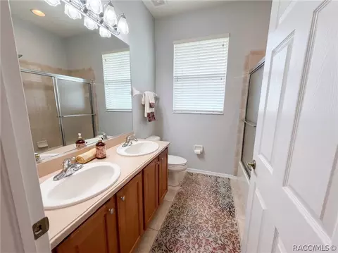 Bath - 286 W Redsox Path, Hernando, FL 34442 photo 6 of 10