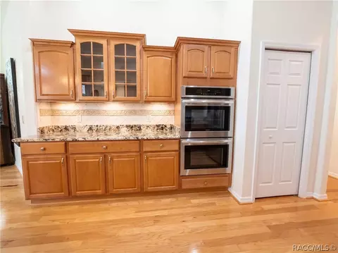 Kitchen - 286 W Redsox Path, Hernando, FL 34442 photo 5 of 7