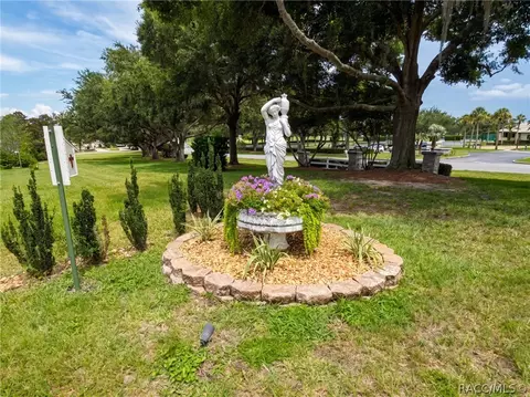 Exterior - 286 W Redsox Path, Hernando, FL 34442 photo 5 of 10