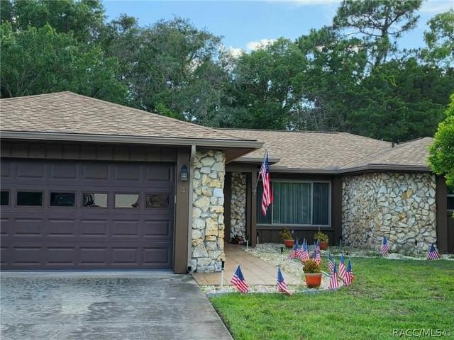 4 Laurelcherry Ct, Homosassa, FL 34446