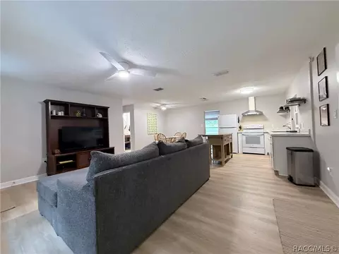 Living - 271 Hudson St, Inglis, FL 34449 photo 1 of 4