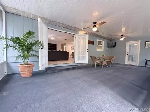 Exterior - 271 Hudson St, Inglis, FL 34449 photo 7 of 11