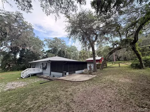 Exterior - 271 Hudson St, Inglis, FL 34449 photo 4 of 11