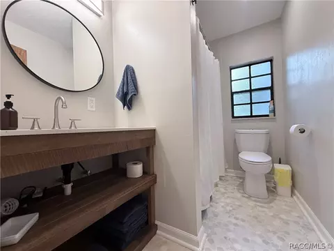 Bath - 271 Hudson St, Inglis, FL 34449 photo 1 of 5