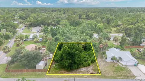 8458 W Buckwood Ct, Homosassa, FL 34448