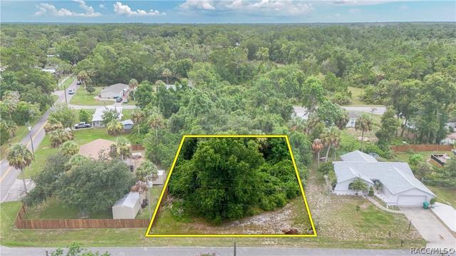 8458 W Buckwood Ct, Homosassa, FL 34448