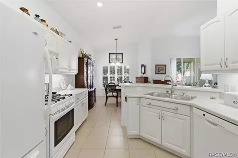 Kitchen - 984 W Silver Meadow Loop, Hernando, FL 34442 photo 2 of 2
