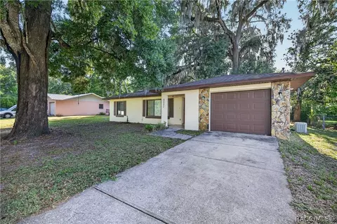5521 NE 11th Ave, Ocala, FL 34479 photo 2