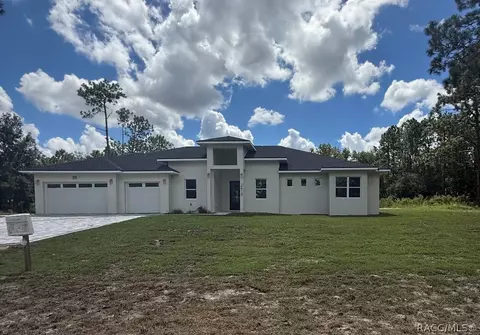 2418 W Axelwood Dr, Beverly Hills, FL 34465