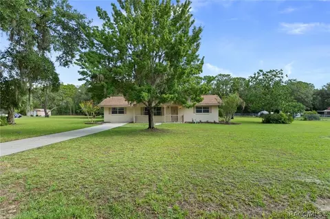 2549 W Fairfax Ct, Lecanto, FL 34461