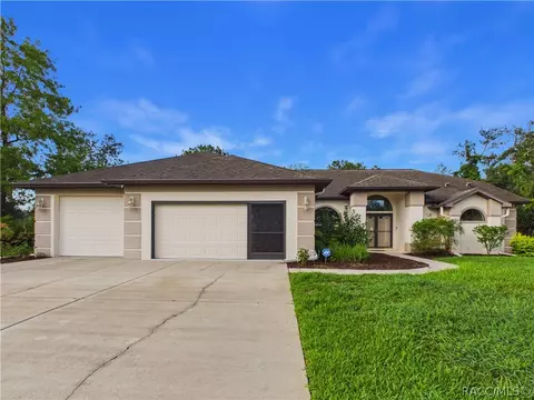 10 Rudbeckia Ct, Homosassa, FL 34446