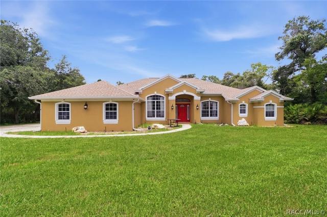 2420 W Tall Oaks Dr, Beverly Hills, FL 34465