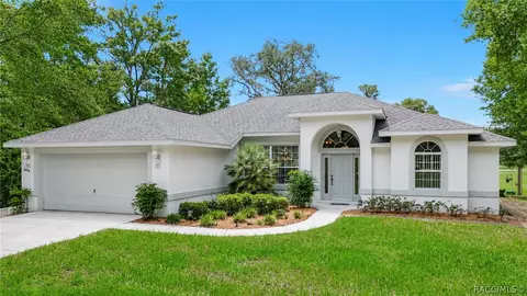 2874 W Gardenia Dr, Citrus Springs, FL 34434