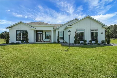 10757 County Road 223 Rd, Oxford, FL 34484