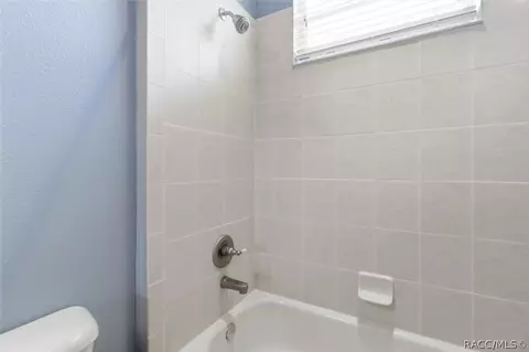 Bath - 1683 N Shadowview Path, Hernando, FL 34442 photo 4 of 4
