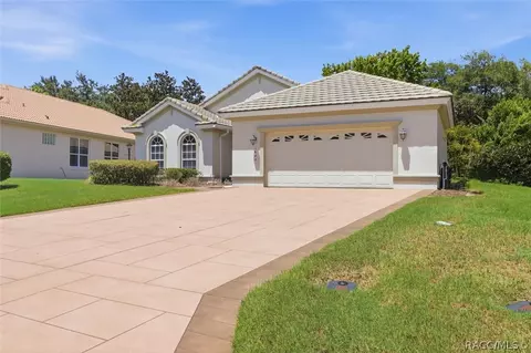 Exterior - 1683 N Shadowview Path, Hernando, FL 34442 photo 2 of 6