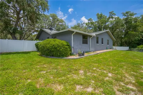 Exterior - 7112 N Croton Pt, Hernando, FL 34442 photo 1 of 10