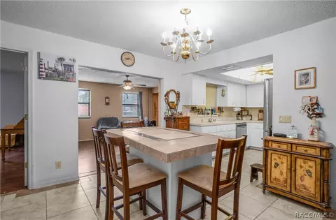 Dining - 7112 N Croton Pt, Hernando, FL 34442 photo 1 of 1