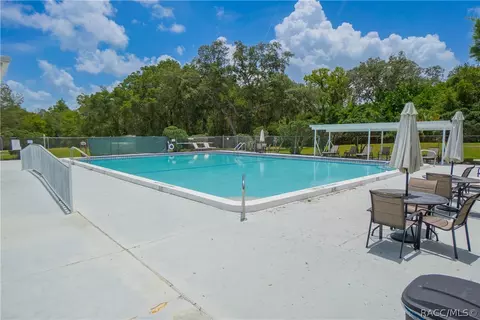 Exterior - 7112 N Croton Pt, Hernando, FL 34442 photo 8 of 10
