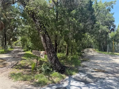 1114 S Urchin Pt, Crystal River, FL 34429 photo 15