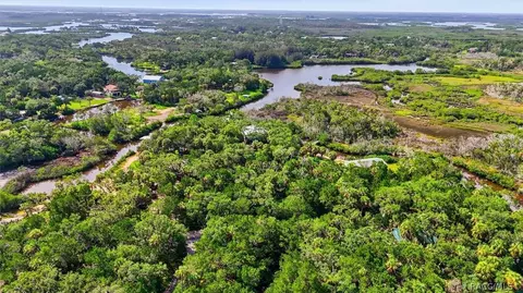 1114 S Urchin Pt, Crystal River, FL 34429 photo 9