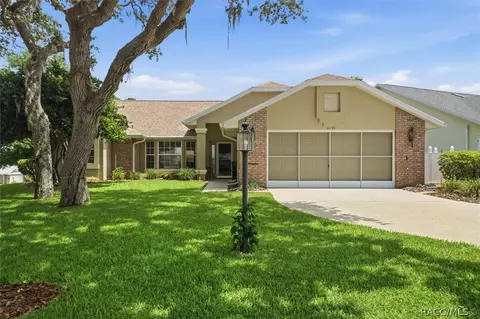 6130 N Whispering Oak Loop, Beverly Hills, FL 34465