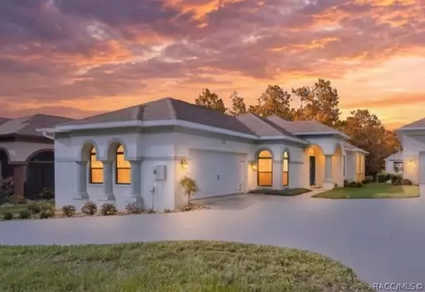 24 Beech St, Homosassa, FL 34446