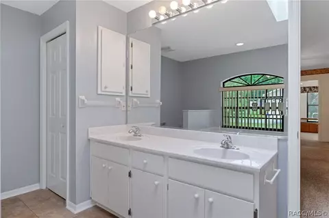 Bath - 3116 N Stratham Pt, Hernando, FL 34442 photo 3 of 5