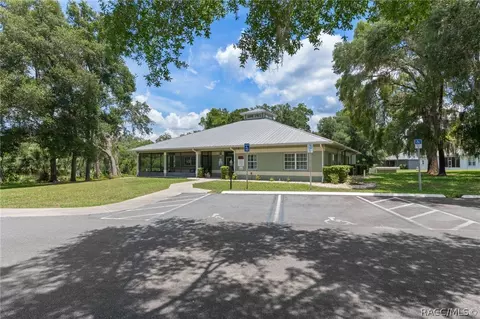 Exterior - 3116 N Stratham Pt, Hernando, FL 34442 photo 13 of 16