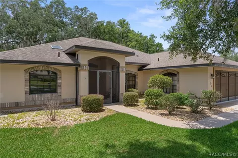 Exterior - 3116 N Stratham Pt, Hernando, FL 34442 photo 2 of 15