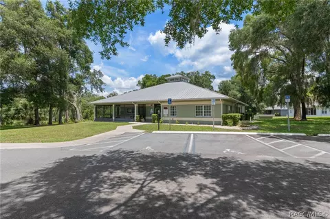 Exterior - 3116 N Stratham Pt, Hernando, FL 34442 photo 12 of 15