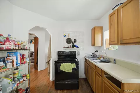 Kitchen - 818 NE 9th Ave, Ocala, FL 34470 photo 3 of 6