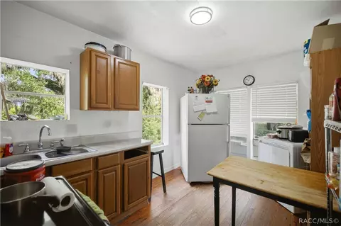 Kitchen - 818 NE 9th Ave, Ocala, FL 34470 photo 2 of 6