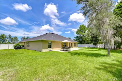 Exterior - 3358 Ponytail Ct, Spring Hill, FL 34609 photo 10 of 12