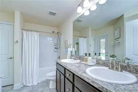 Bath - 3358 Ponytail Ct, Spring Hill, FL 34609 photo 2 of 3