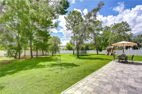 Exterior - 3358 Ponytail Ct, Spring Hill, FL 34609 photo 7 of 12
