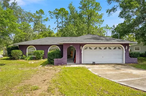 1325 W Sorrento Dr, Citrus Springs, FL 34434