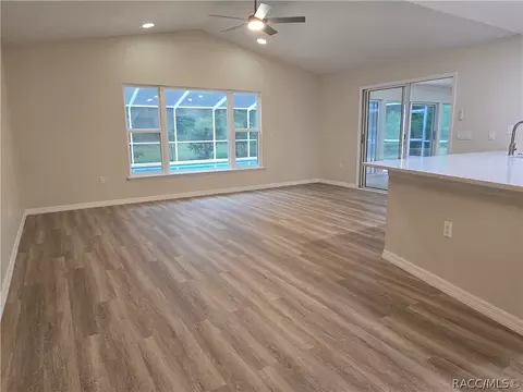 371 N Kinglet Ave, Hernando, FL 34442 photo 9
