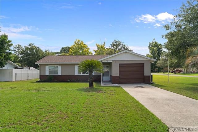 7740 W Solar Pl, Homosassa, FL 34448