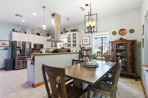 Kitchen - 512 SE 9th St, Ocala, FL 34471 photo 7 of 7