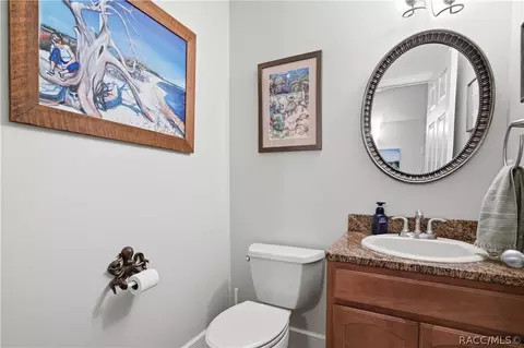 Bath - 512 SE 9th St, Ocala, FL 34471 photo 3 of 5