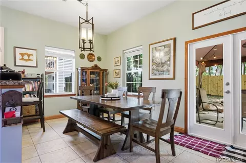 Dining - 512 SE 9th St, Ocala, FL 34471 photo 2 of 2